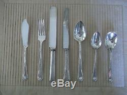 60 Pc. Set. Service for 12 Wm Rogers Silver Plate Flatware (Mayfair) C. 1923