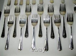 70 Pc. Vtg. QUEEN ANNE by WORCESTER SILVER Co. EPNS A1 Silverplate Flatware set