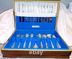 71 Piece MILADY Oneida Community Silverplate Flatware Set in Case Very Nice