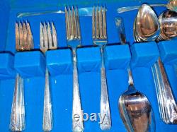 71 Piece MILADY Oneida Community Silverplate Flatware Set in Case Very Nice