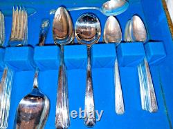 71 Piece MILADY Oneida Community Silverplate Flatware Set in Case Very Nice