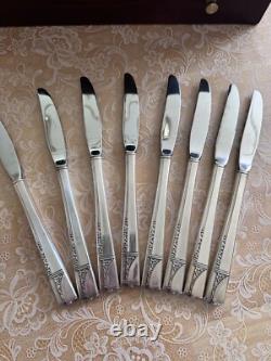 72 pc Nobility Silverplate Flatware CAPRICE with Wood Box, Oneida Silver 1937