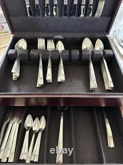 72 pc Nobility Silverplate Flatware CAPRICE with Wood Box, Oneida Silver 1937