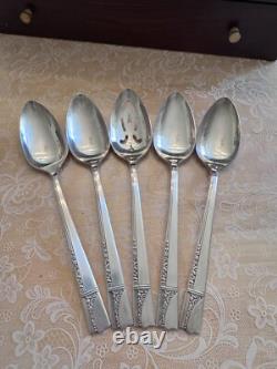 72 pc Nobility Silverplate Flatware CAPRICE with Wood Box, Oneida Silver 1937