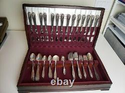 78 pc Set 1847 Rogers Bros 1950 DAFFODIL Silverplate for 14 in Rogers Bros Box