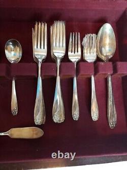 78 pc Set 1847 Rogers Bros 1950 DAFFODIL Silverplate for 14 in Rogers Bros Box