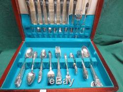 78 pc. Vtg 1947 Rogers Bros IS First Love Silverplate Flatware Set