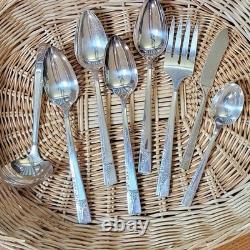80 Pc Silverplate CAPRICE Service for 12 Oneida Nobility Plate Flatware Set Case