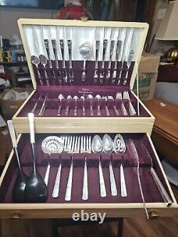 80 Piece Oneida GRENOBLE flat Ware Set. Complete For 8, Silver Plate 1938