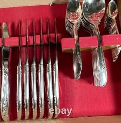 90 pc set Oneida Lilac Time Silverplate Flatware withcase