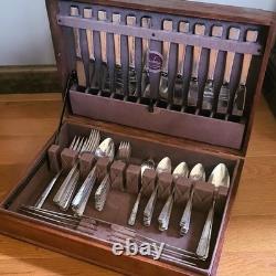 91 Pc Oneida Prestige GRENOBLE Silverplate SERVICE FOR 12 Flatware Set Wood Case