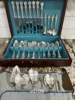 91 Piece 1950 SIGNATURE Company Plate Silverware Monogram D Wooden Box