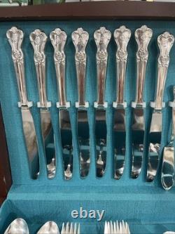 91 Piece 1950 SIGNATURE Company Plate Silverware Monogram D Wooden Box