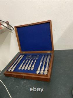 ANTIQUE VICTORIAN ENGRAVED ORNATE SILVER PLATE SETTING x11 OF CUTLERY RARE SET