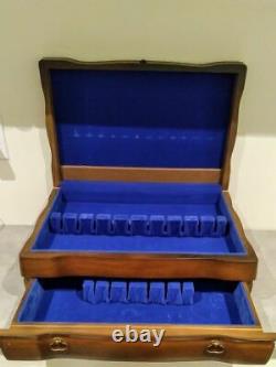 Boxed set, Bellefontaine, 1881 Rogers Silver plate, Large flatware Set