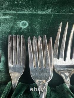 CommunityRogers & Bro Silverplate FlatwareSet with WoodenCase 50+ Pieces