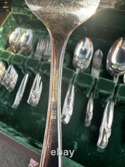 CommunityRogers & Bro Silverplate FlatwareSet with WoodenCase 50+ Pieces