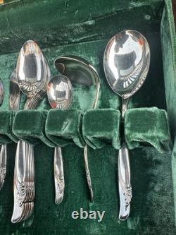 CommunityRogers & Bro Silverplate FlatwareSet with WoodenCase 50+ Pieces