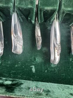 CommunityRogers & Bro Silverplate FlatwareSet with WoodenCase 50+ Pieces