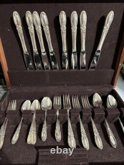 Community Oneida White Orchid Silverplate Flatware 41 Piece Set With Box