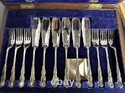 ENGLISH SILVERPLATE FISH SET with PRESENTATION BOX ENGRAVED HL & CO G