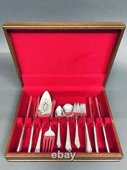 Fabulous 1941 Set of 35 Pc Original Precious Rogers Deluxe Plate Silverware