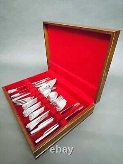 Fabulous 1941 Set of 35 Pc Original Precious Rogers Deluxe Plate Silverware