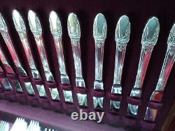 First Love Silverplate 105 piece Dinner Set & Chest 1847 Rogers Flatware for 16