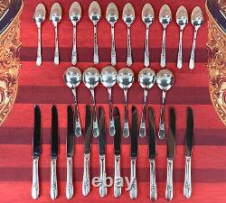Gorgeous WM Rogers Silverplate Flatware Service For 10 Set of 44 Pieces