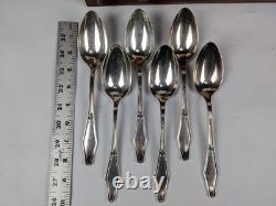Holmes & Edward Jamestown 75pc Silverplate Flatware Set in Eureka Case