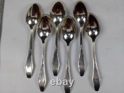 Holmes & Edward Jamestown 75pc Silverplate Flatware Set in Eureka Case