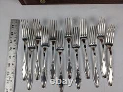 Holmes & Edward Jamestown 75pc Silverplate Flatware Set in Eureka Case