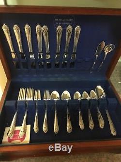 Holmes & Edwards 1937 Lovely Lady Silverplate Flatware Set 52 Pc With Box