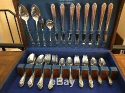 Holmes & Edwards Inlaid IS Lovely Lady Silverplate Flatware Silverware Set 52 Pc