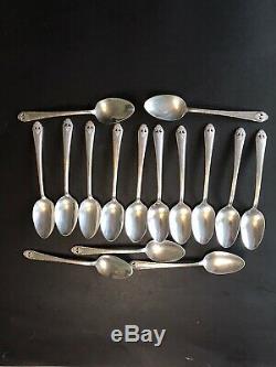 Holmes & Edwards Inlaid IS Lovely Lady Silverplate Flatware Silverware Set 55 Pc