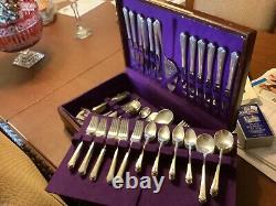 Holmes/Edwards Silverplate Set 113 Pcs Inlaid IS SPRING GARDEN Flatware withChest