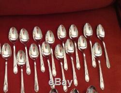 IS Rogers Brothers silverplate Garland/Rapture 8 place settings EUC polished