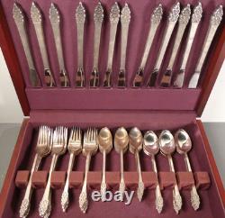 International Silver Deep Silver Inlaid Silverplate Rochambeau 82 pcs Drawer Box