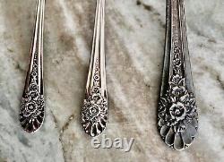 Jubilee 1953 Wm Rogers Silverplated Flatware, 35 Pieces Very Good Condition