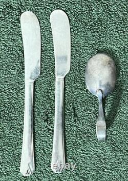 Oneida Community DEAUVILLE 1929 Art Deco Silverware Flatware Set Lot Silver fork