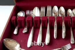 Oneida Community Plate Silverplate Flatware Set 68 Piece Grosvenor & Naken Chest
