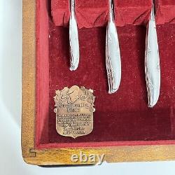 Oneida Community Silver Flowers 8 Place Setting 57 pieces with Community Chest
