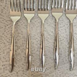 Oneida Community Silver Flowers 8 Place Setting 57 pieces with Community Chest