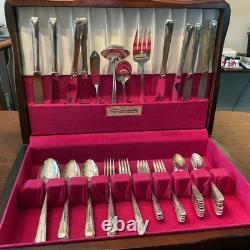 Oneida Milady Silver Plate Flatware Set with Chest 56 pc