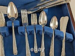 Oneida Prestige DISTINCTION 80 Pc Service for 11 Silverplate Flatware Set 1945
