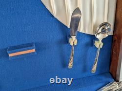 Oneida Prestige DISTINCTION 80 Pc Service for 11 Silverplate Flatware Set 1945