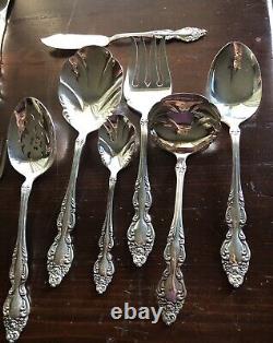 Oneida Silverplate 1881 Rogers Baroque Rose Silverware. Flatware 57 Piece Set