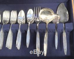 Oneida Silverplate Enchantment Gentle Rose 67 pcs Service for 12 +Extras +/- Box