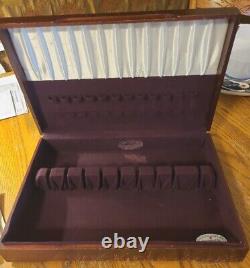 Onieda Nobility Plate Silverware Caprice Design 55 Pieces Paperwork Wood Box