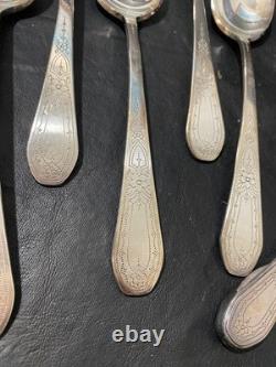 Paul Revere Community Plate 46 pieces silverplate flatware set nice! Oneida